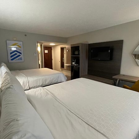 Holiday Inn Express Burlington By Ihg Eksteriør bilde
