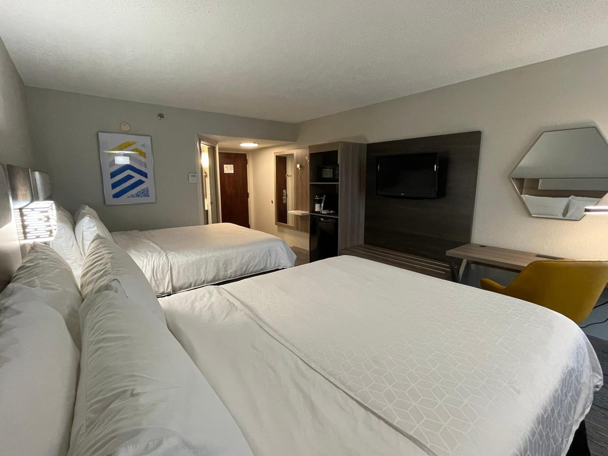 Holiday Inn Express Burlington By Ihg Eksteriør bilde