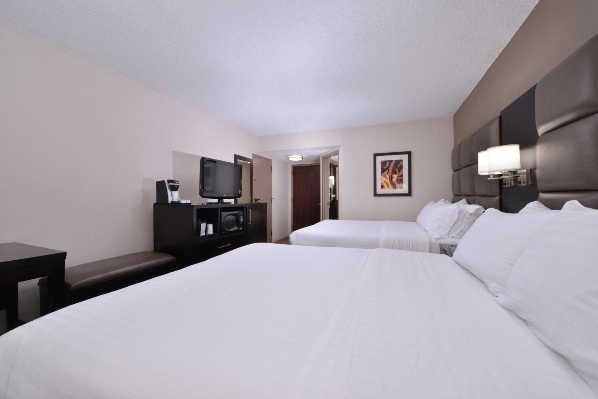 Holiday Inn Express Burlington By Ihg Eksteriør bilde