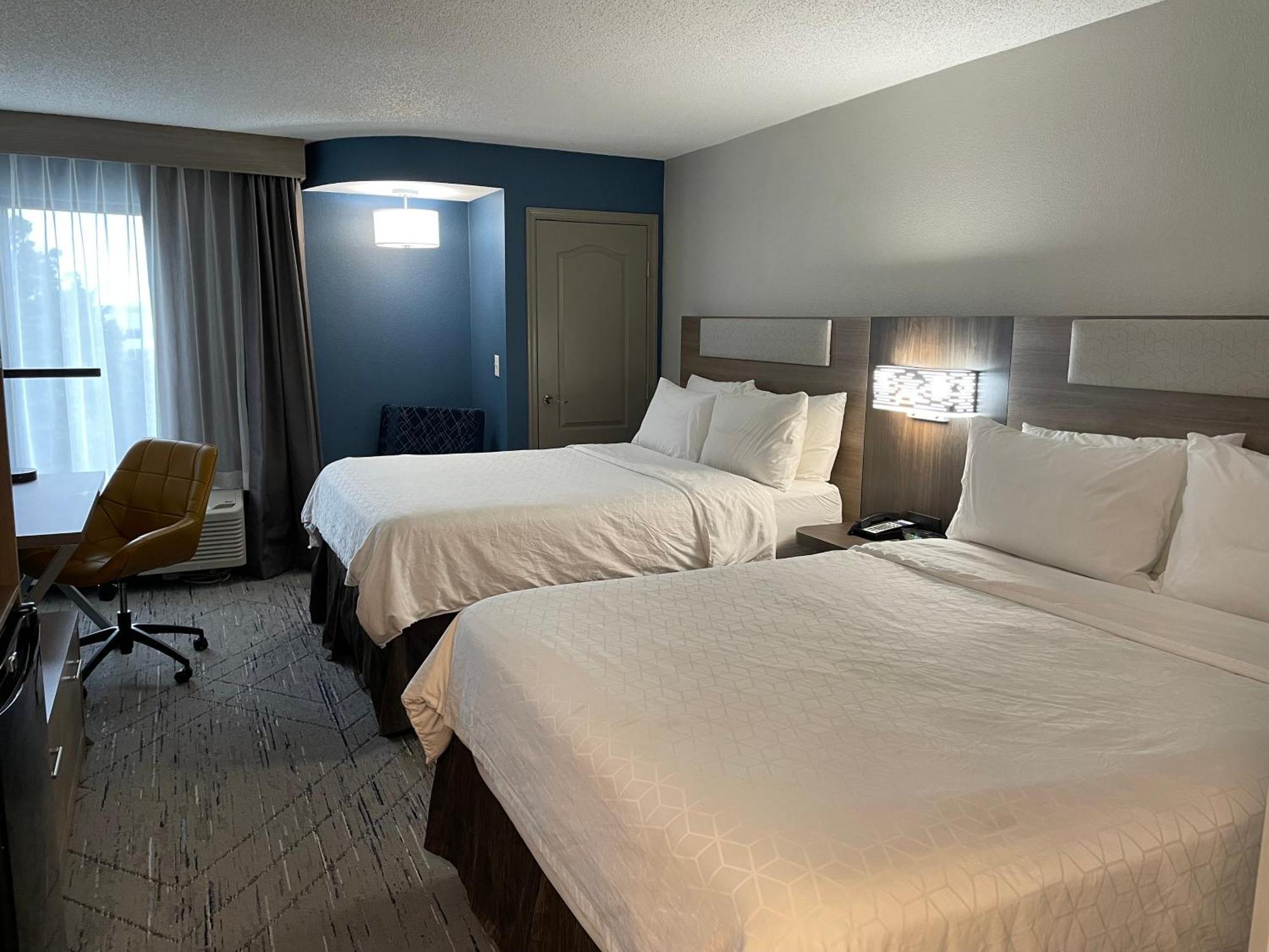 Holiday Inn Express Burlington By Ihg Eksteriør bilde