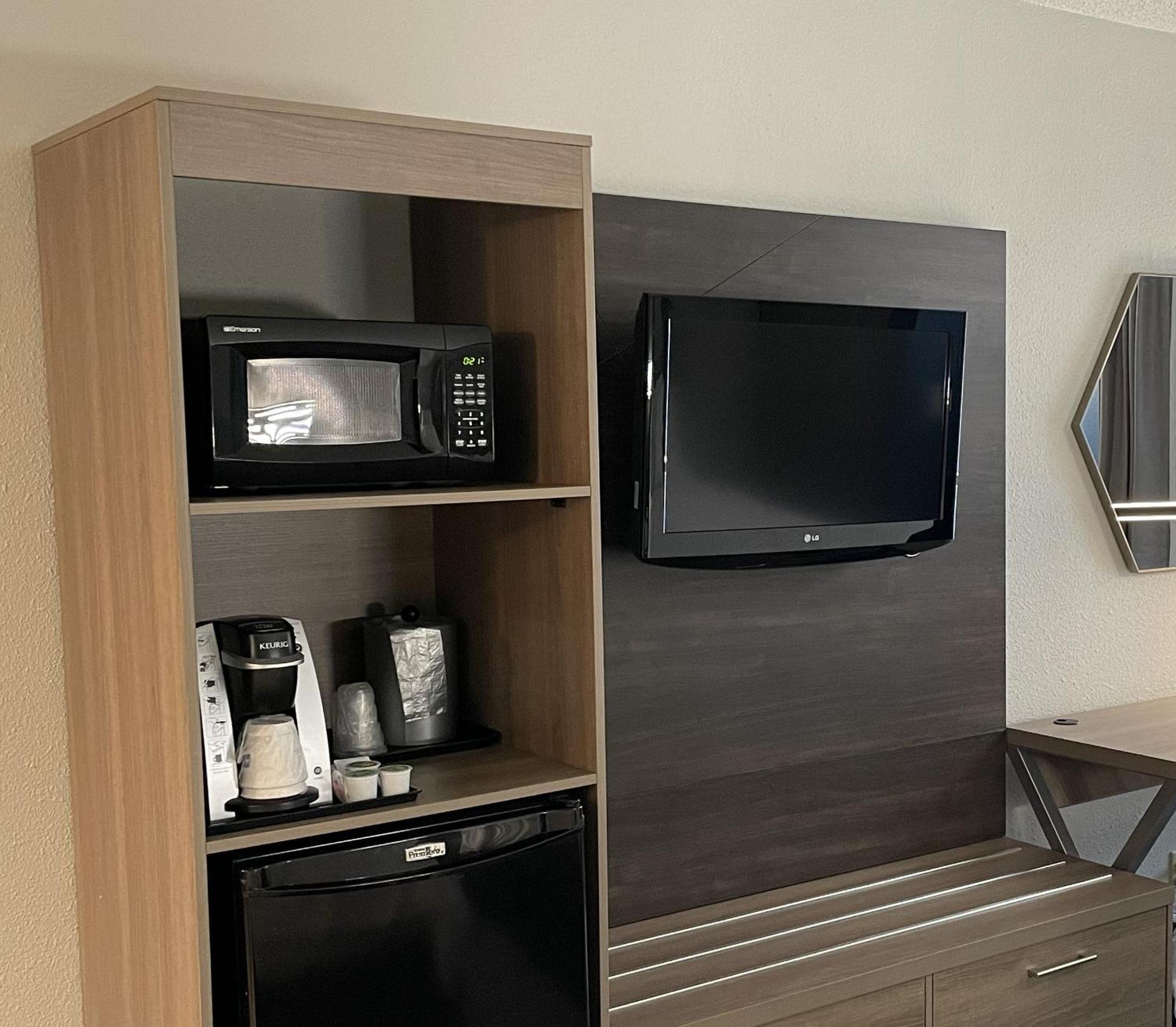 Holiday Inn Express Burlington By Ihg Eksteriør bilde