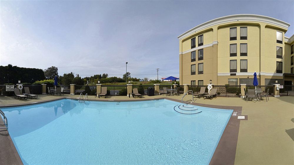 Holiday Inn Express Burlington By Ihg Eksteriør bilde